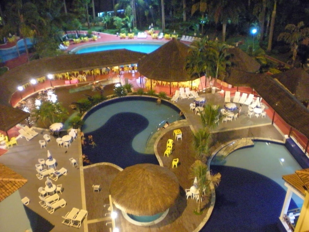 Hotel Maravilhoso-Banheira-PiscinaTermal