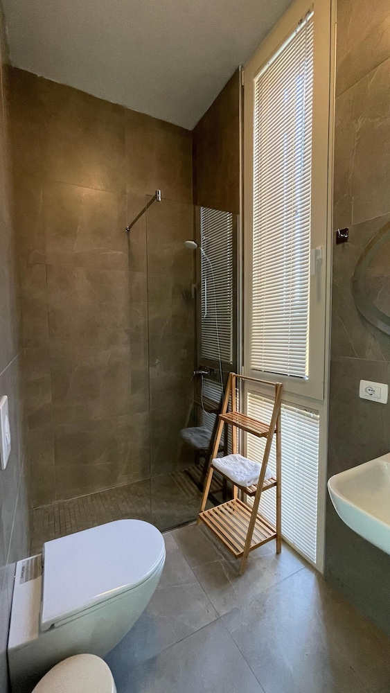Whisky Green Coast Hotel & Apartments