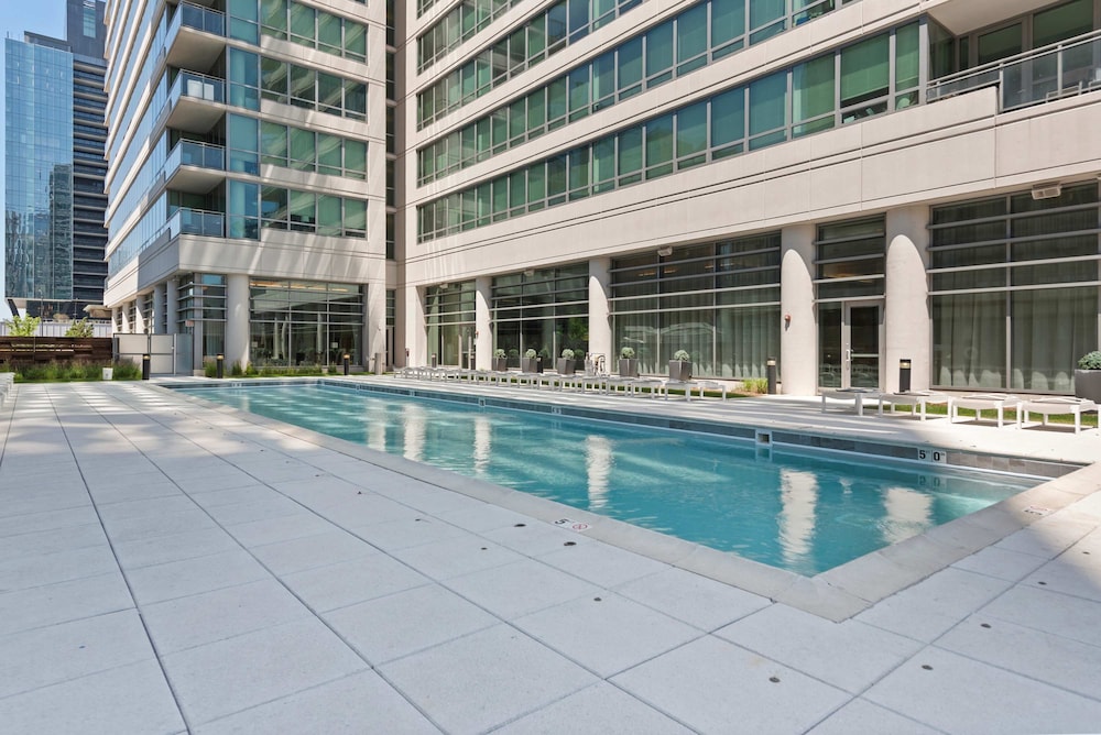 Designer 3BR PH Near Fulton Market