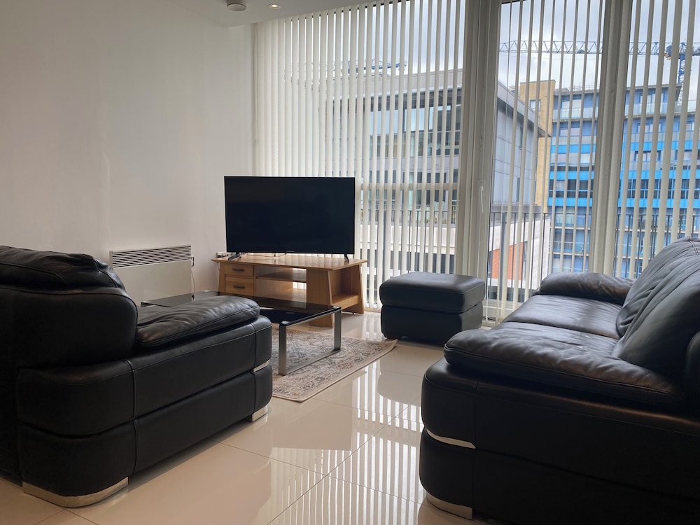 Cosy 3 bed Penthouse in Royal Docks London