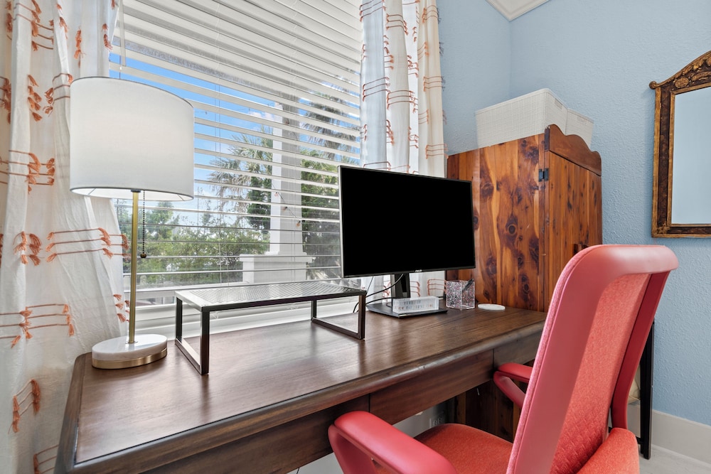 Trish's Stor Mara by Ryson Vacation Rentals