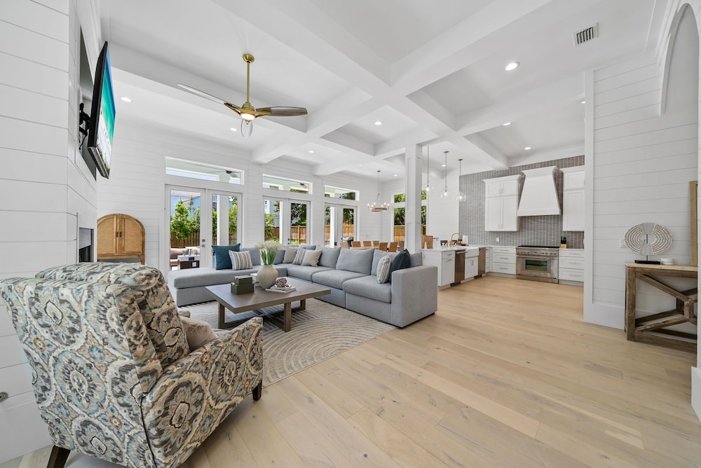 Magnolia Tides 6 Bedroom Home