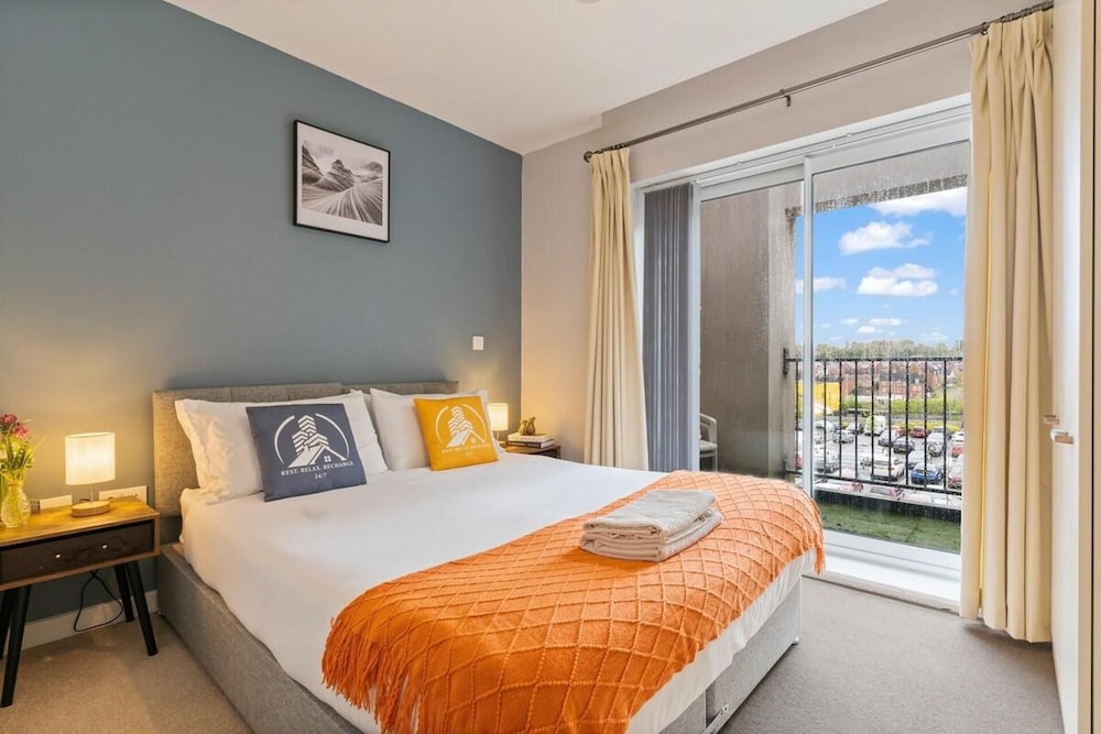 Tranquil Telford Retreat With 2 Bedrooms