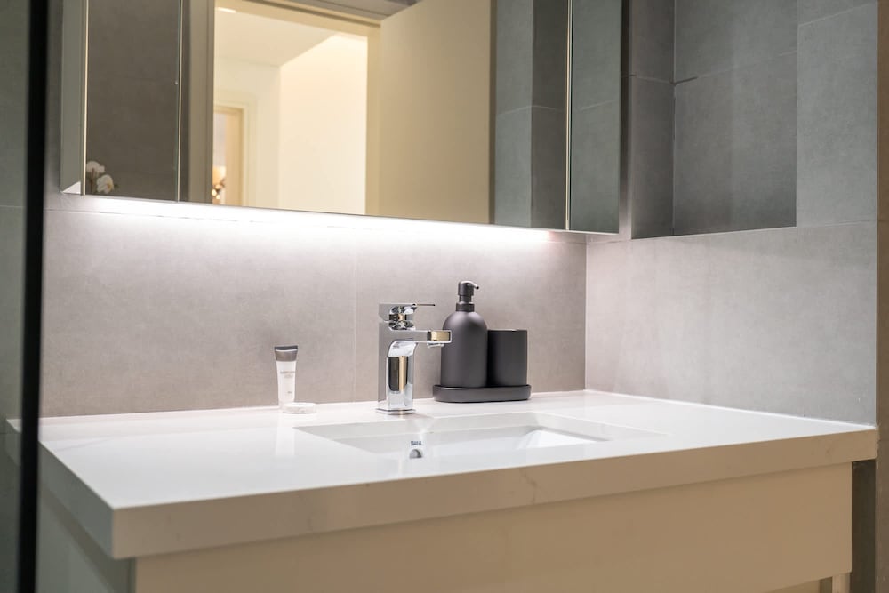 Elegant 1-bedroom Apartment for 2 Near to Burj Khalifa