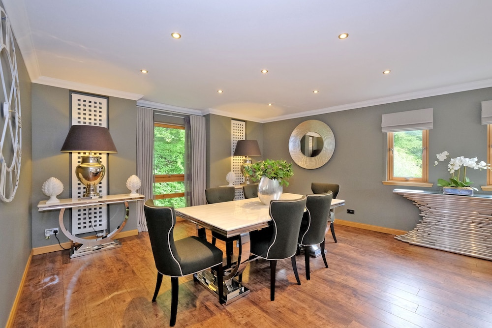 Stunning Family Home in Cults, Aberdeen