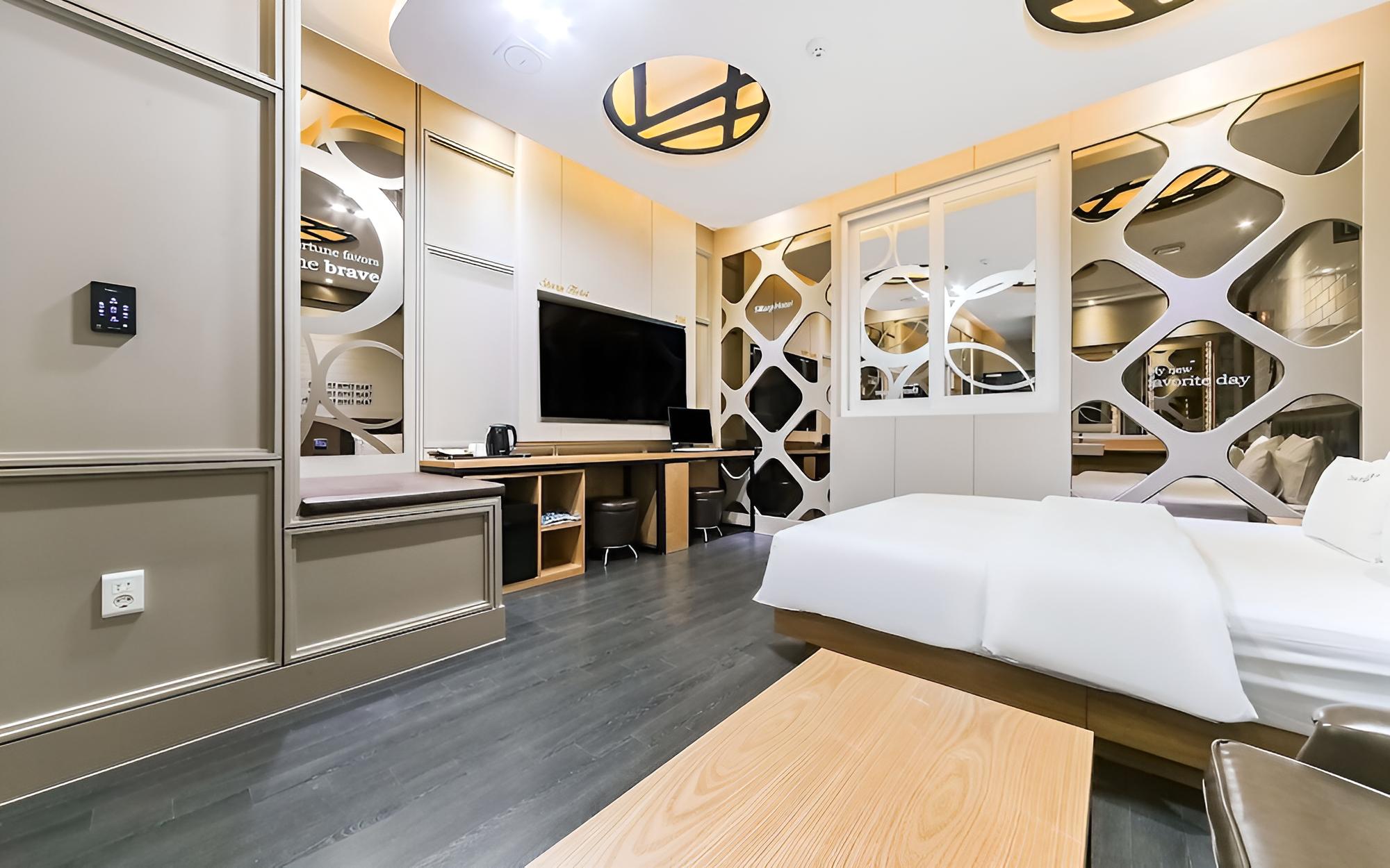 Gyeongju Shop Boutique view 2