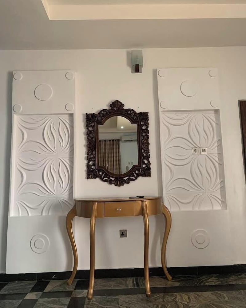 Madisonville Apartment