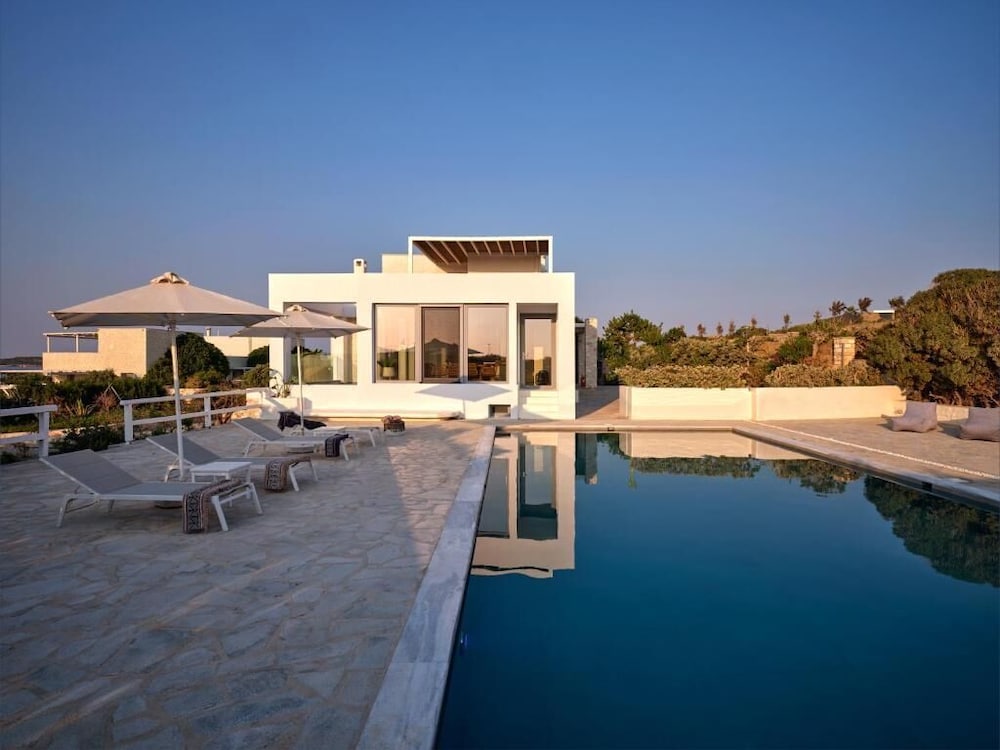 Empire Luxury Villas