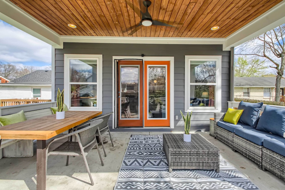 Pet-friendly Nashville Retreat ~ 3 Mi to Downtown! view 2