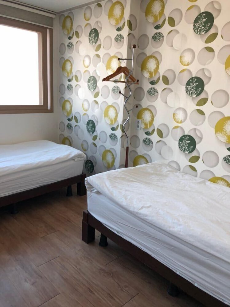 Hamory Guesthouse