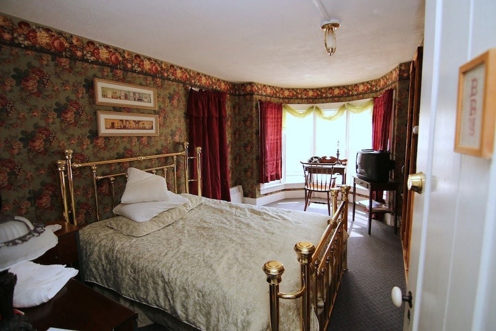 Plymouth Vacations - Salt Ash Inn - Property Image 135