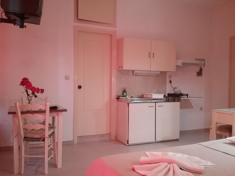 Ilona Apartments