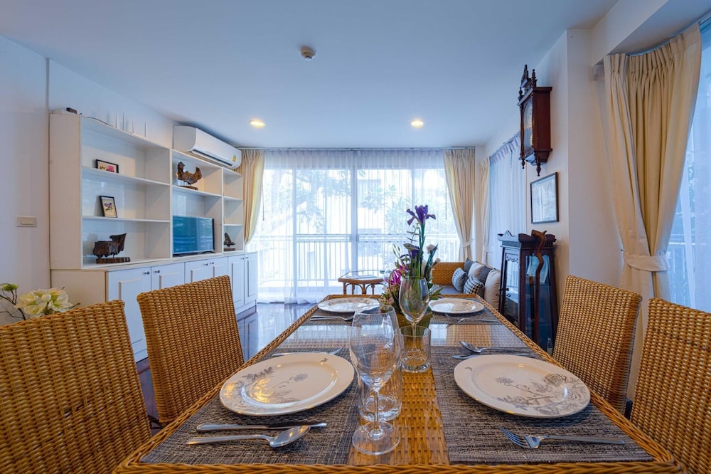 2 Bedroom in Prime Location BSRS