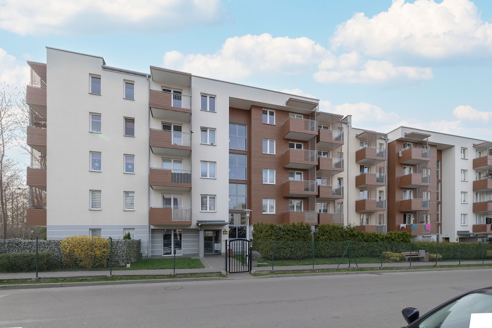 Bażantów Studio Katowice by Renters view 4