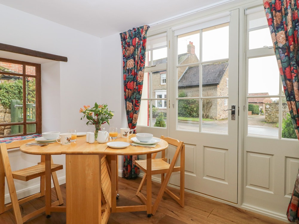 The Farmhouse Kitchen view 5