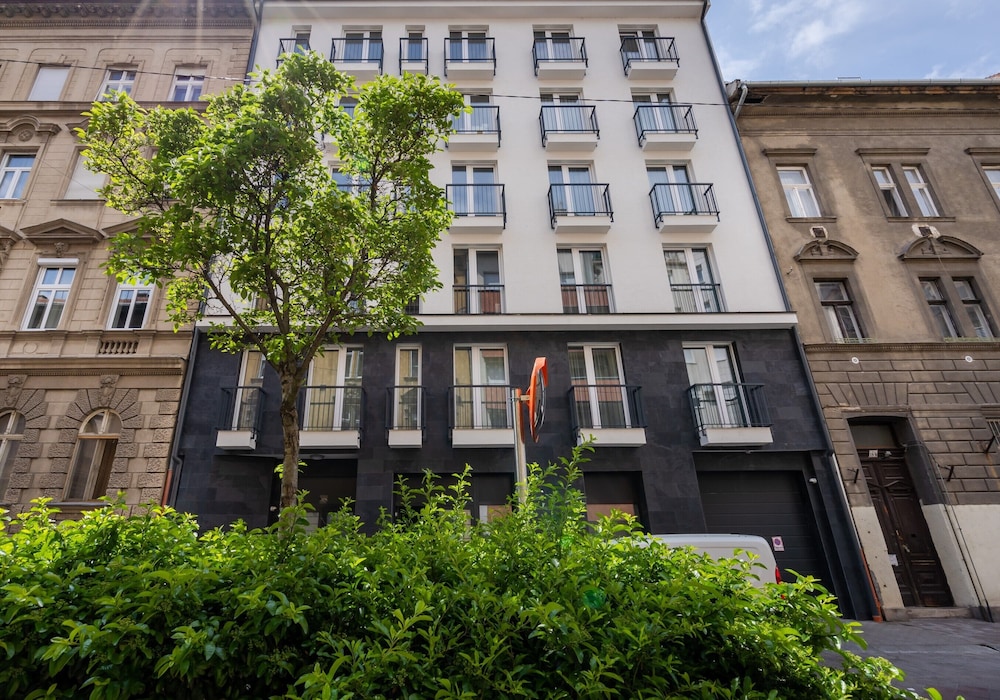The Rose Garden Apartments