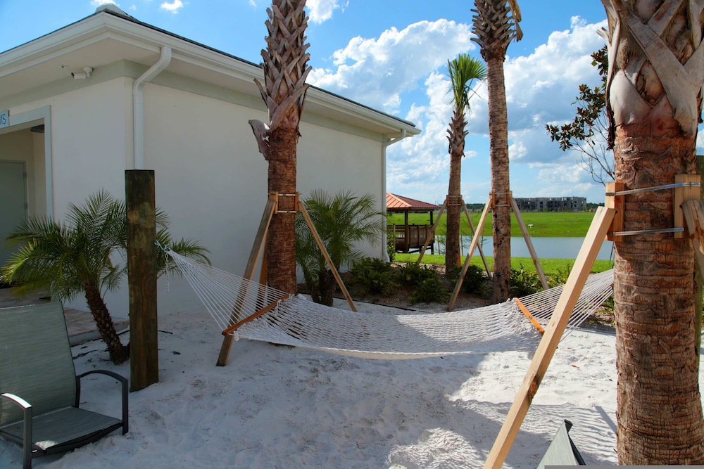 3191 402 Family Fun 3BR Themed Apt Near Disney