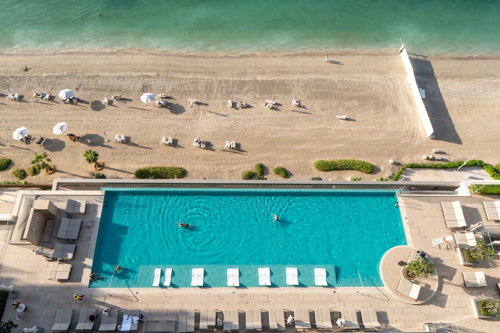 YOUR STAY Apartments Luxury Beachfront Living