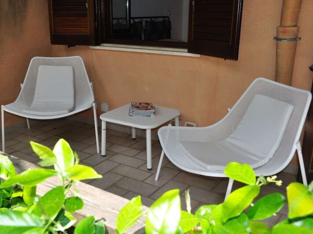 Casa Mia 6 posti letto con giardino view 2