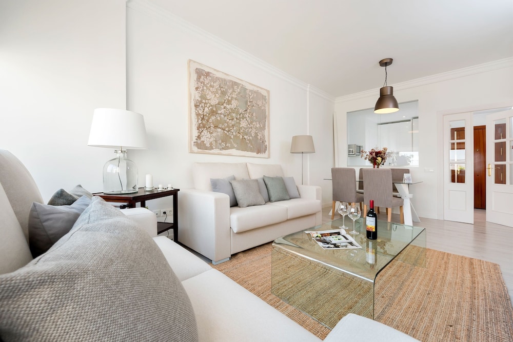 Genteel Home Campana view 3