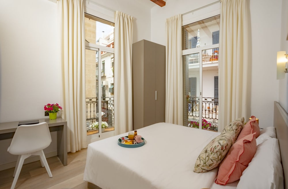 Antonios Hostal