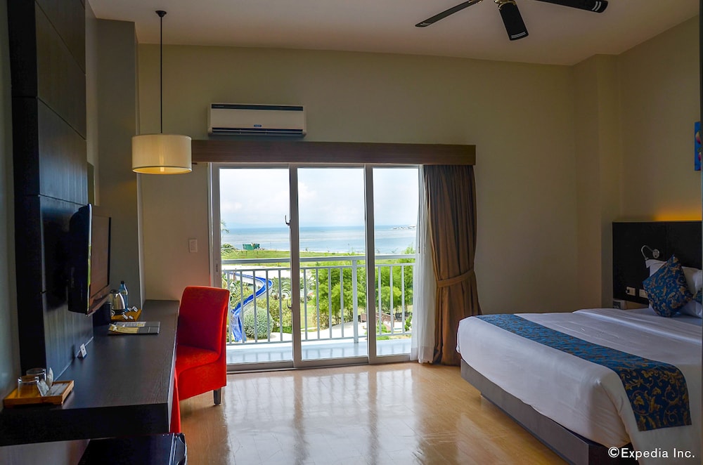 Solea Seaview Resort