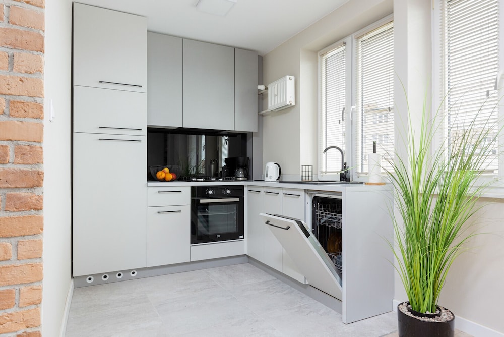 Apartments City Center Ochota by Renters view 2
