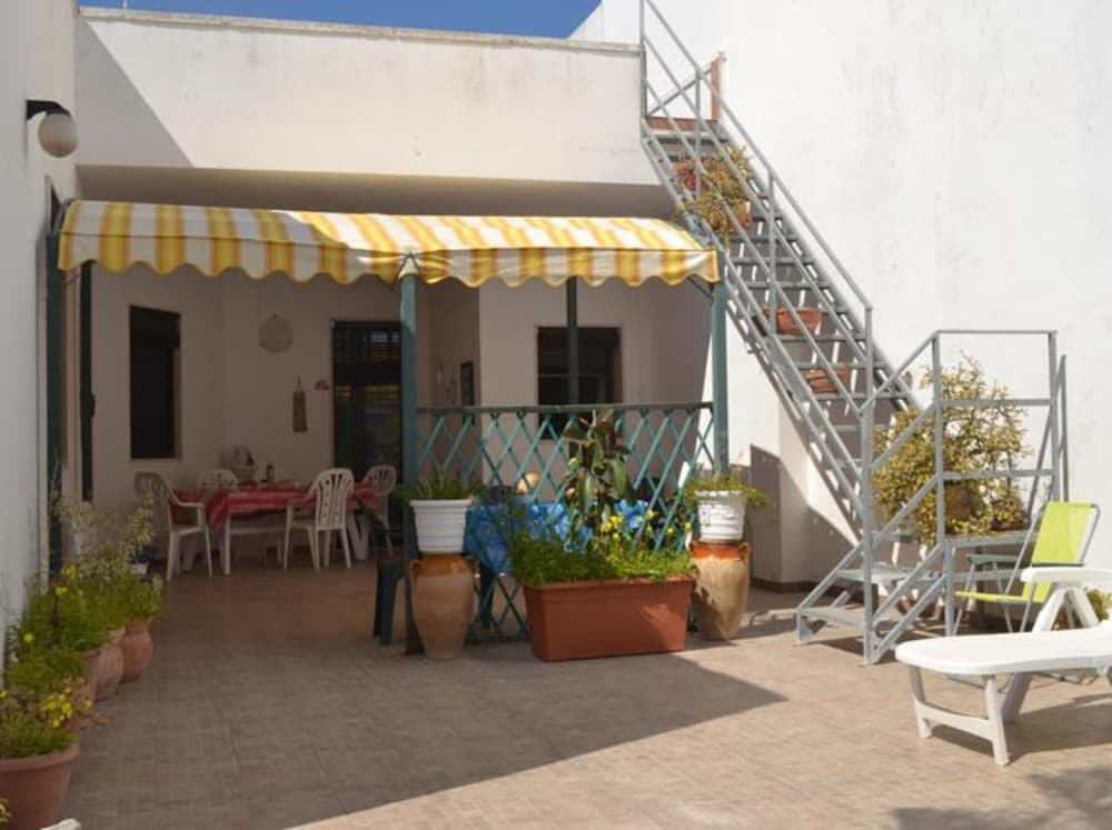 Holiday Home in San Foca Ll80 view 3