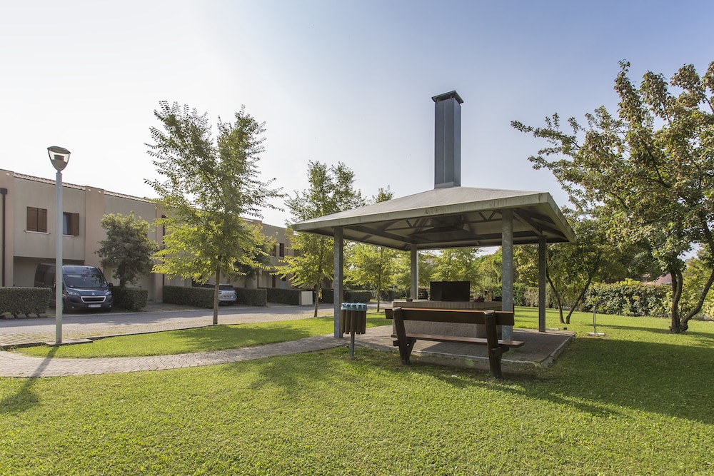 Villaggio Ginepri view 3
