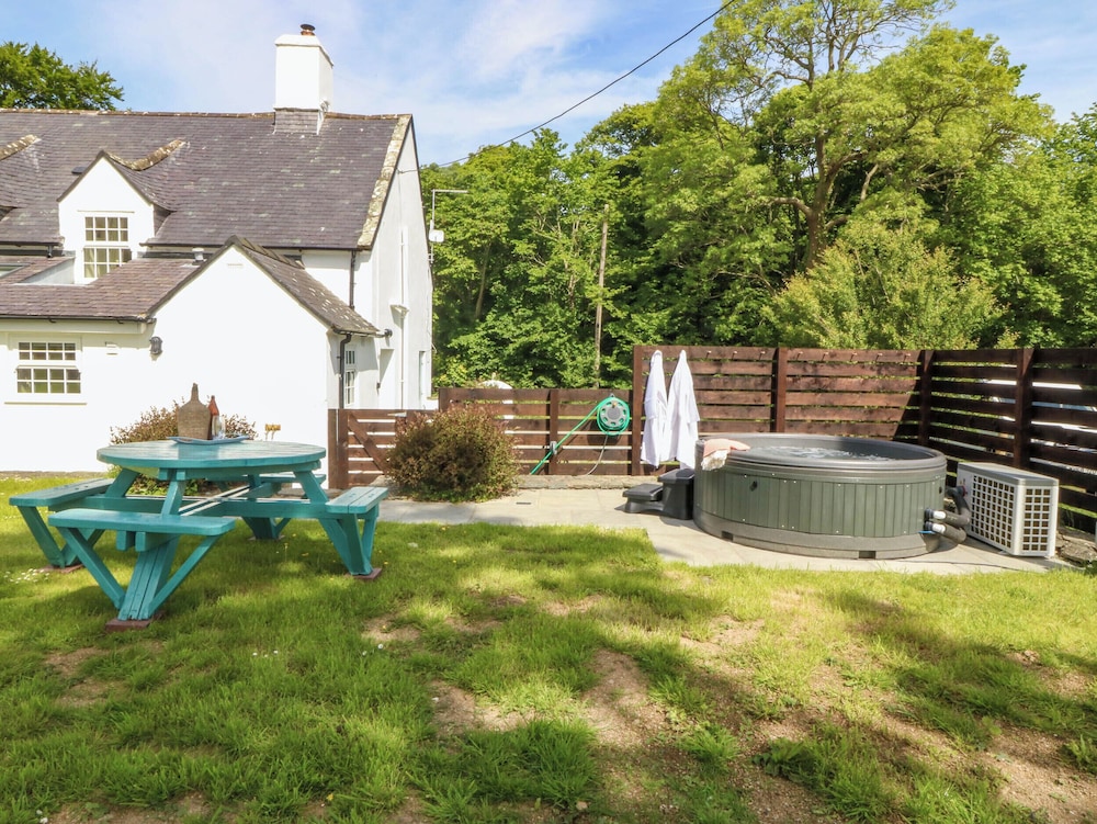 Bodior Garden Cottage