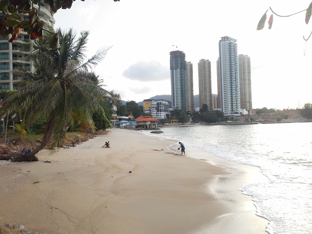 Baan Talay Homestay by the Beach