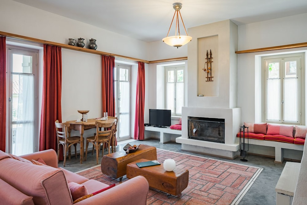 Mazaraki Guesthouse