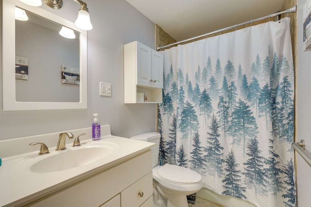 3 Mi to Killington & Pico: Vermont Retreat!