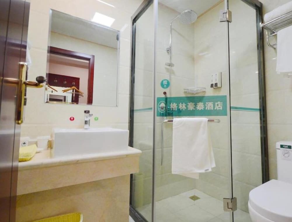 GreenTree Inn JiangSu YanCheng JianHu ShangGang Bus Station Freeway 204 Express Hotel - Property Image 3