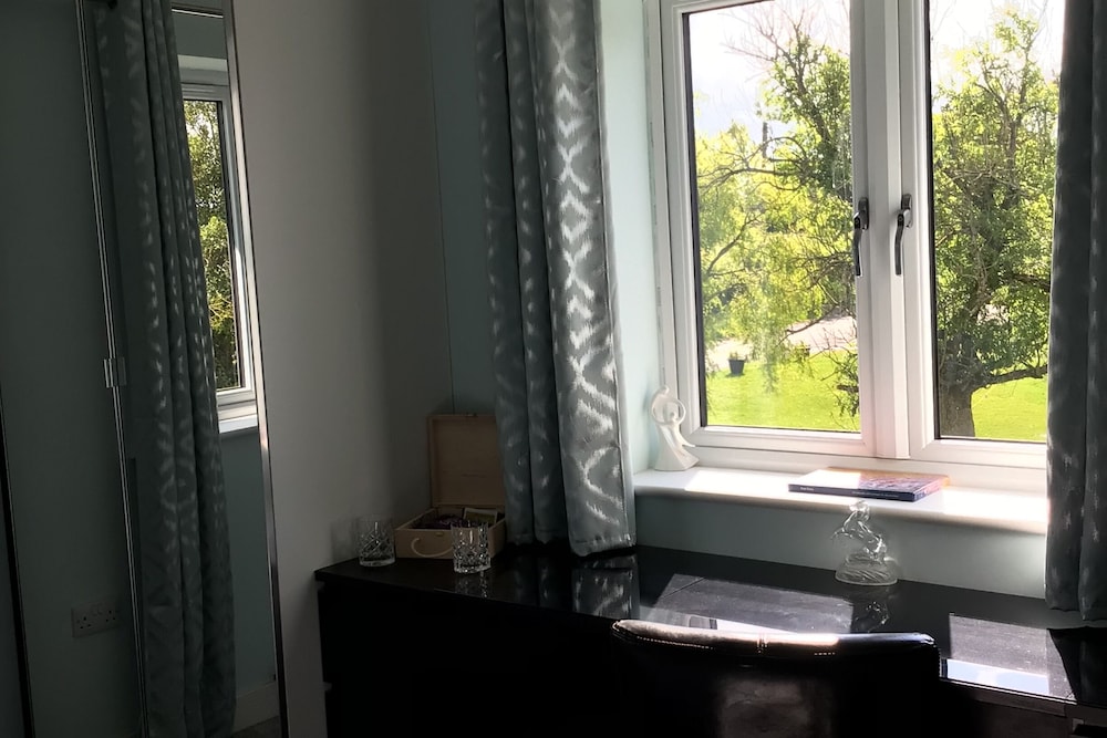 More Than Just a Room Apartment Carlisle / Borders