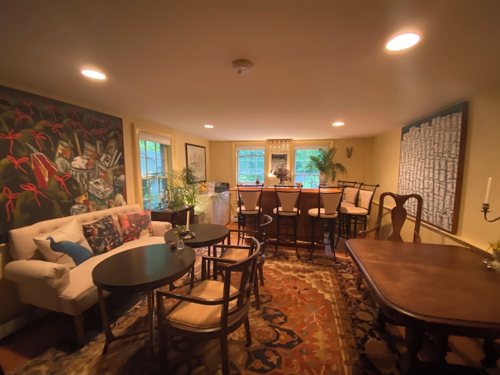 Green River Bridge Inn