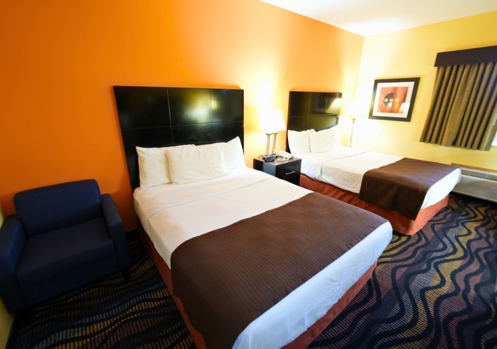Rock Island Inn & Suites Streator IL