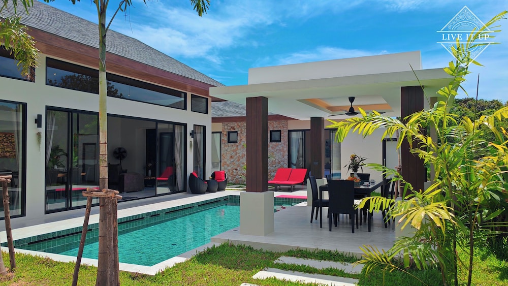 Santi Tara Villas