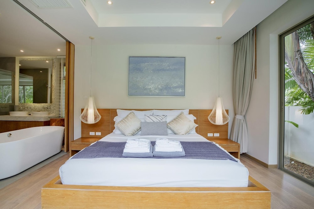 Trichada Stylish Private Pool Villa 3, Bang Tao