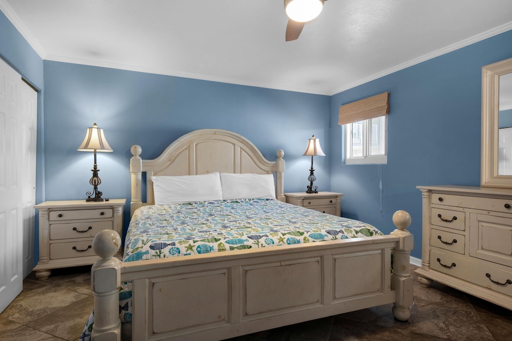 Starboard Village 411