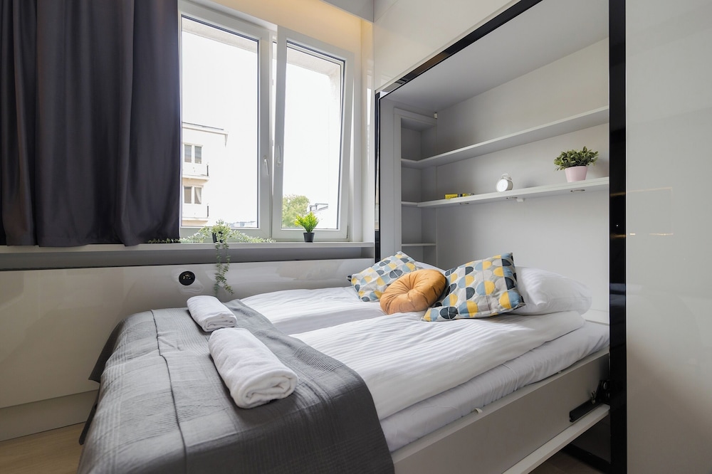 ShortStayPoland Kaliska B132 view 3