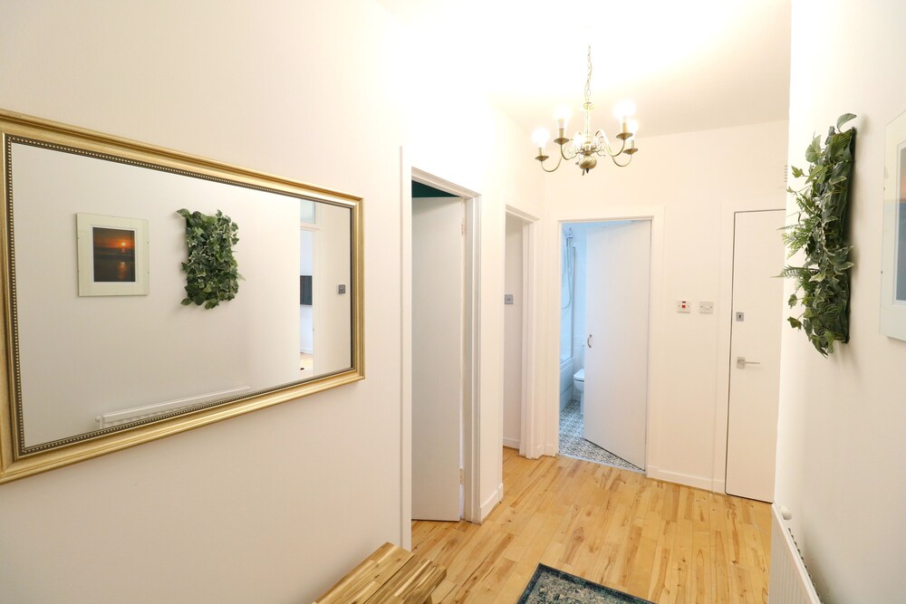 Comfortable Apartment in West End