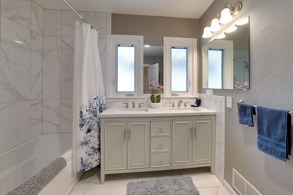 Walk to Frontier Days: Cheyenne Home w/ Patio!