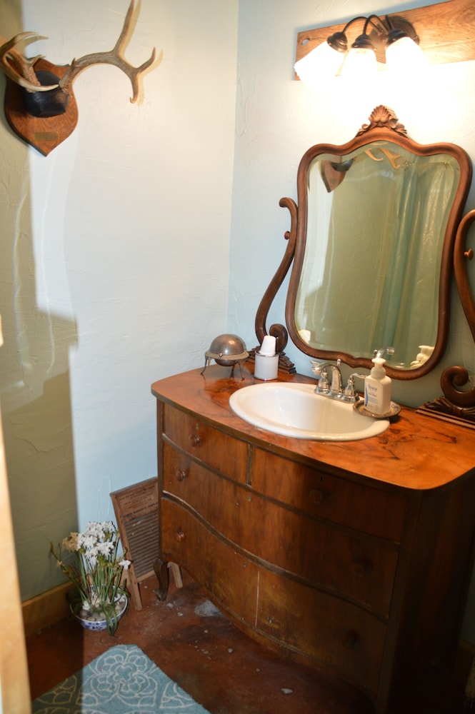 Covered Wagon B&B Guesthouse