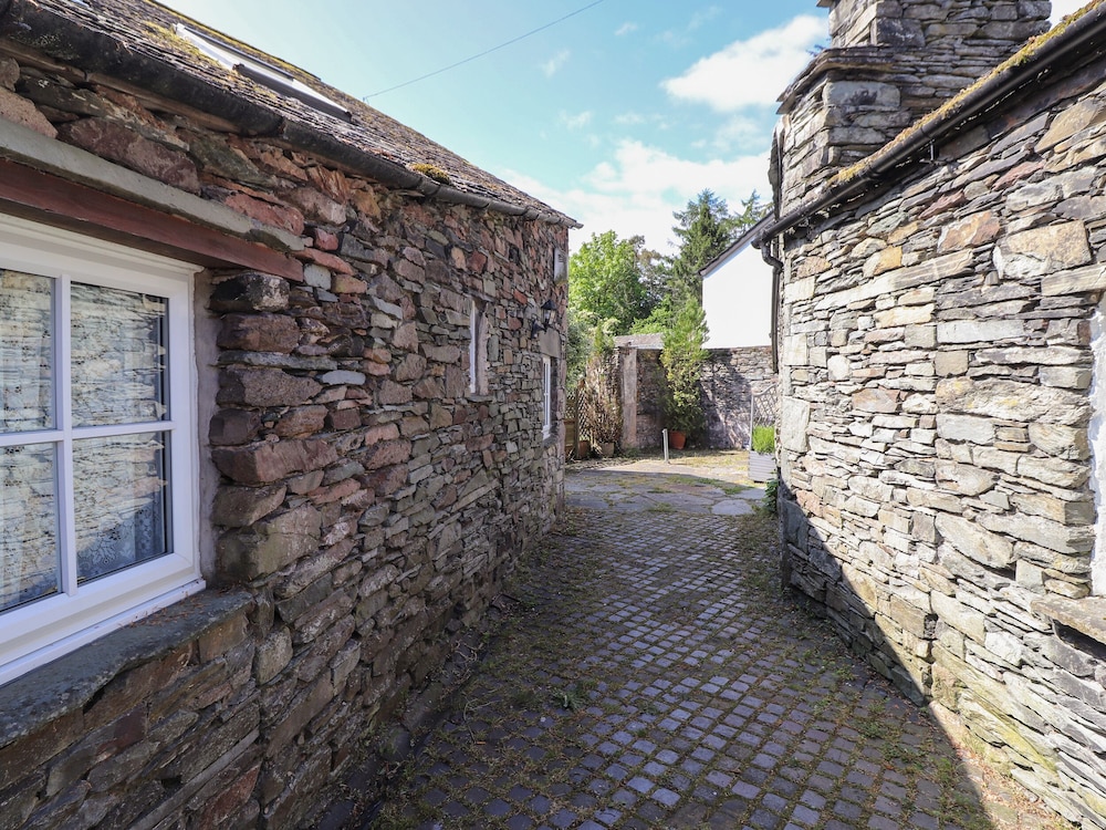 Bakers Yard Cottage