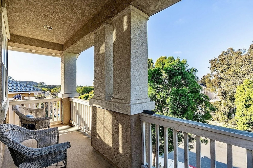 Allura Carmel Valley - 4 BR 4 BA
