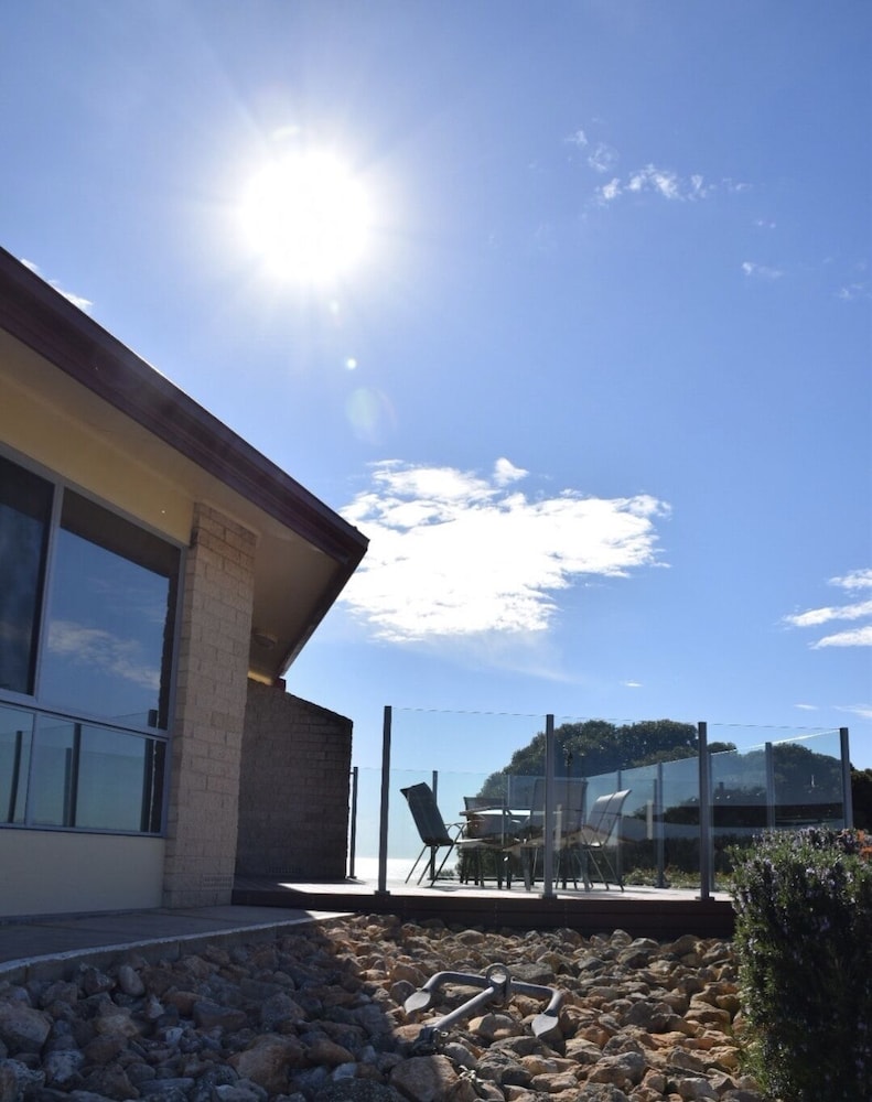 Stansbury Holiday Motel