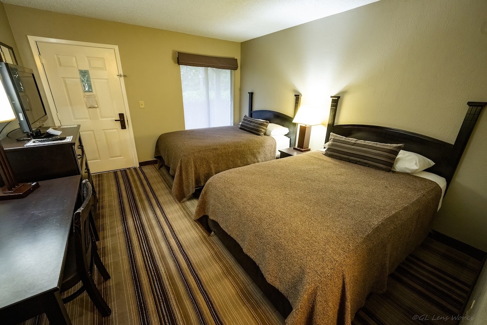 Rayburn Resorts