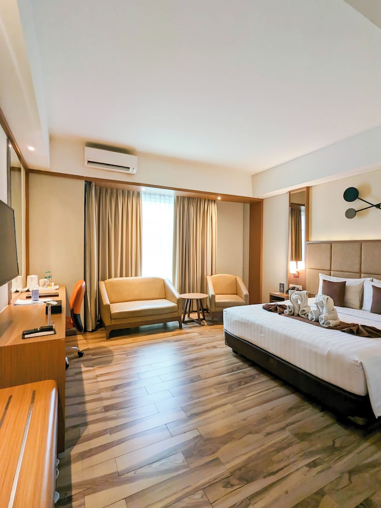 Astanaraya Suites Hotel