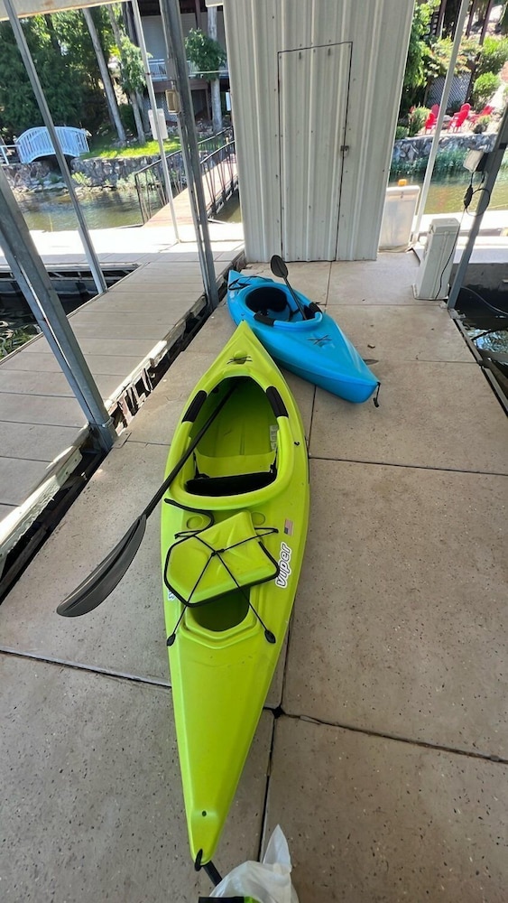 Cove Front, Kayak, Pedal Boat, and Nearby Restos